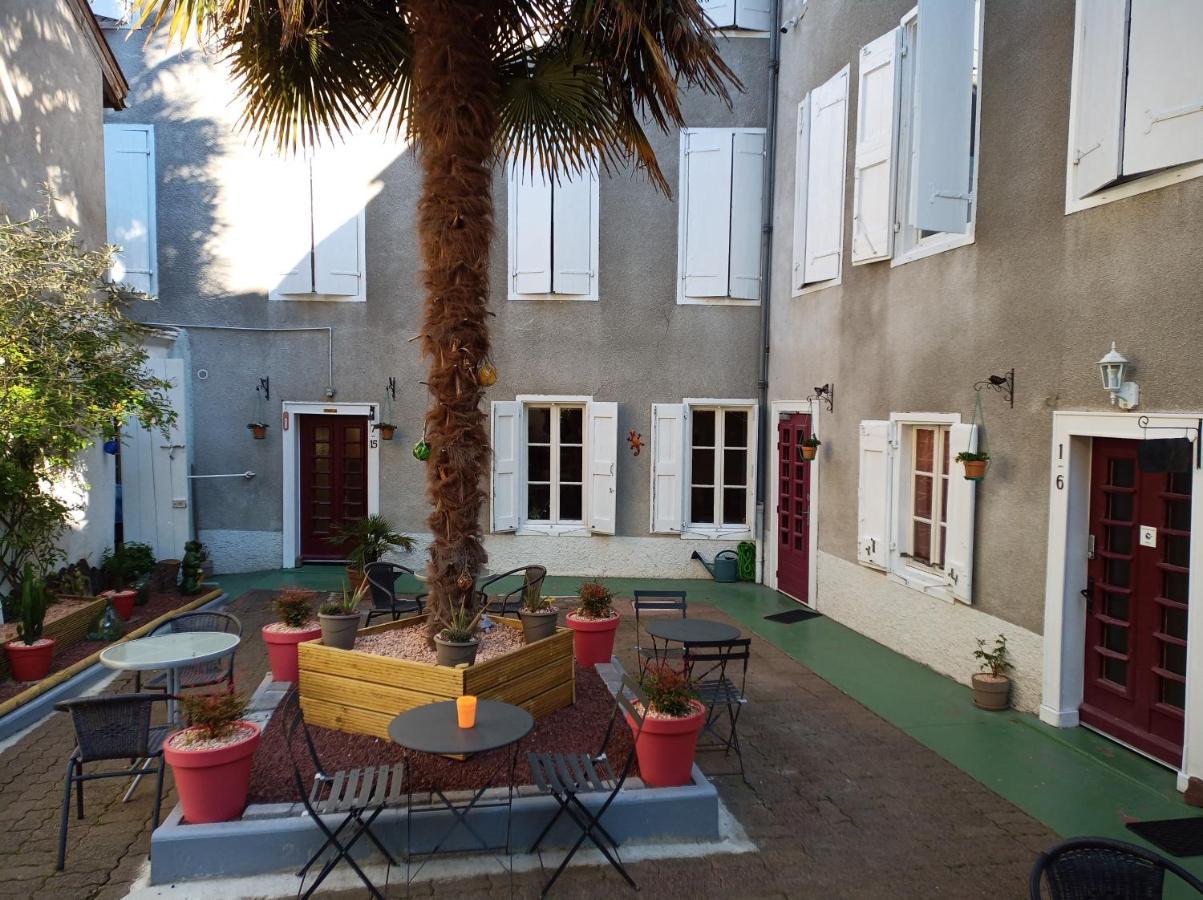 Hotel Confort 09 Ou Hc-09 Tarascon-sur-Ariege Exterior photo