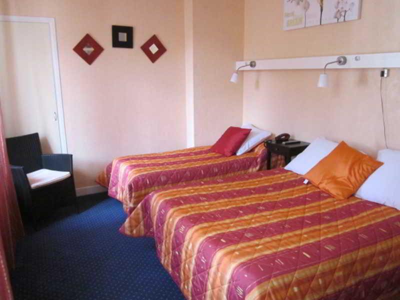Hotel Confort 09 Ou Hc-09 Tarascon-sur-Ariege Exterior photo
