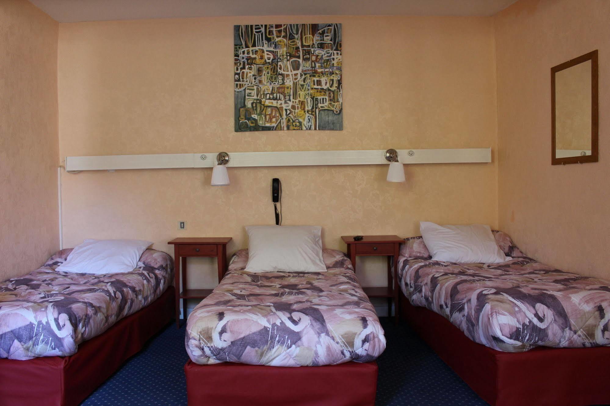 Hotel Confort 09 Ou Hc-09 Tarascon-sur-Ariege Exterior photo